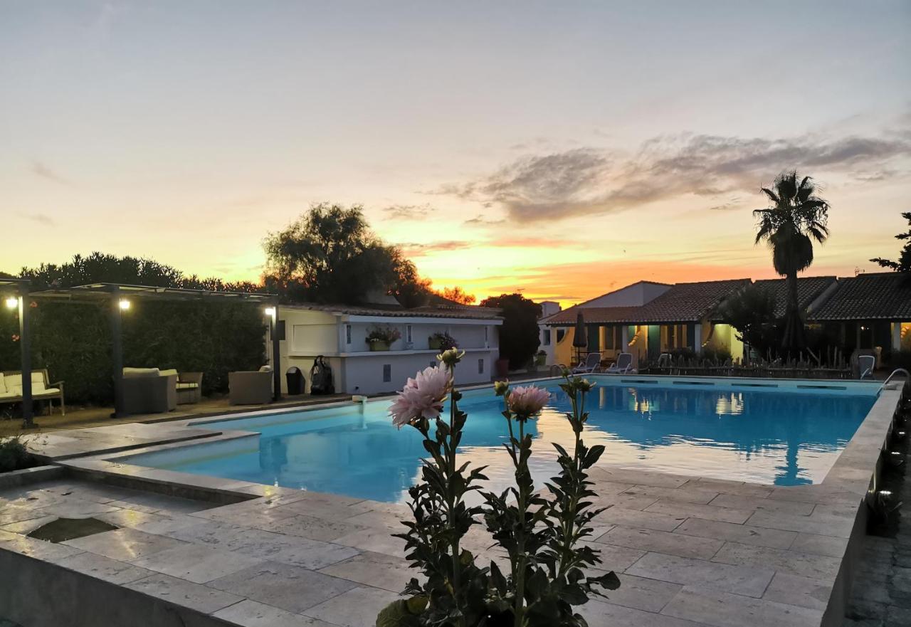 L'Auberge Camarguaise Saintes-Maries-de-la-Mer Kültér fotó