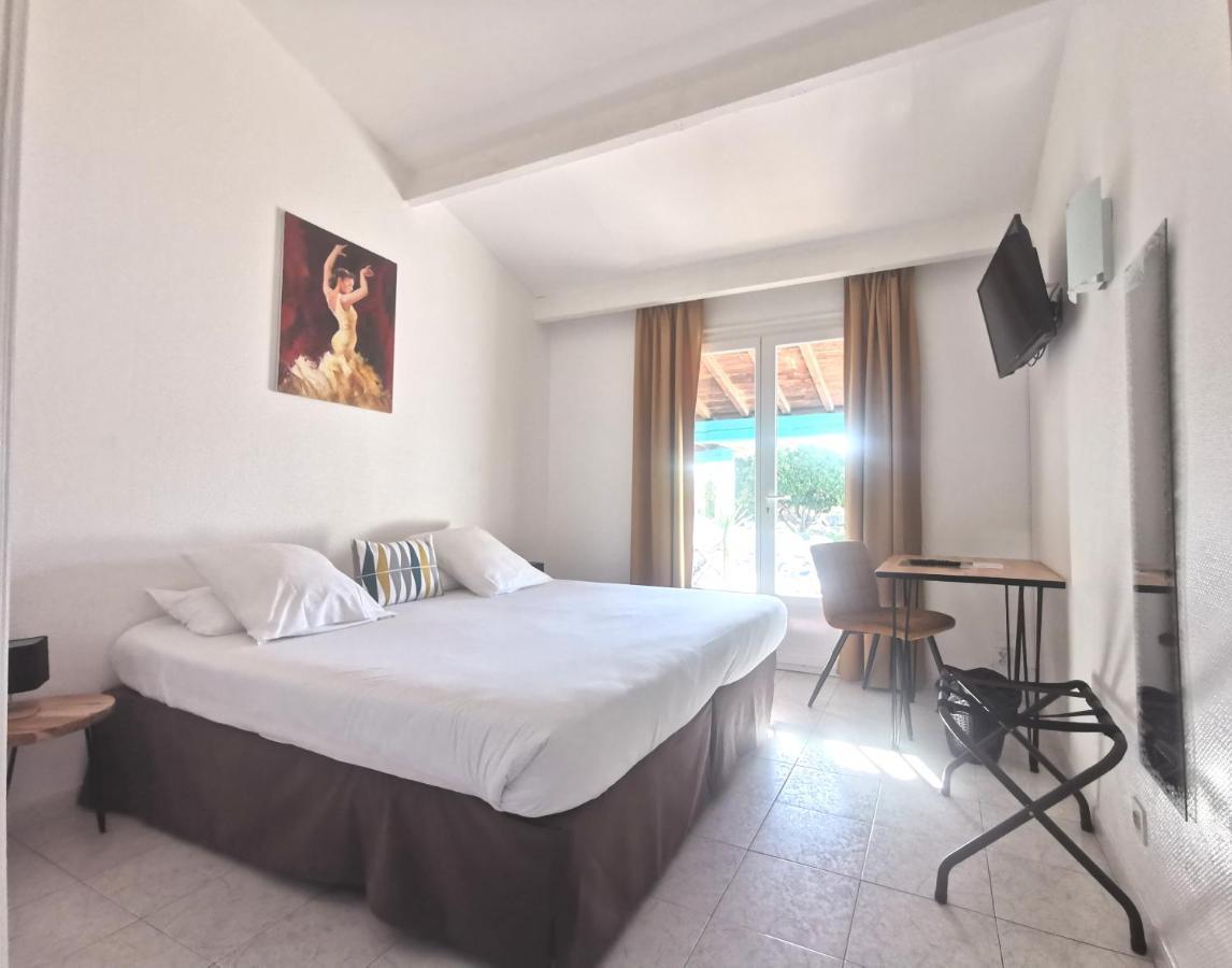 L'Auberge Camarguaise Saintes-Maries-de-la-Mer Kültér fotó